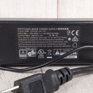 Shenzhen SUN-2400300 Switching Adapter 24V 2.5A 72W Power Supply GP306B-240-250